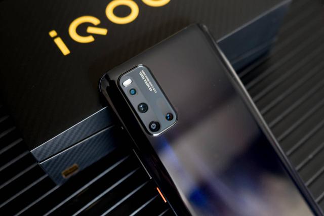 生而强悍的5G性能强机，vivo全新旗舰iQOO 3深度体验