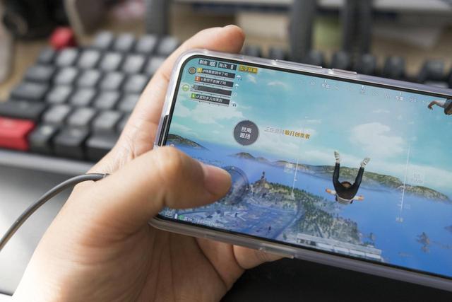 生而强悍的5G性能强机，vivo全新旗舰iQOO 3深度体验