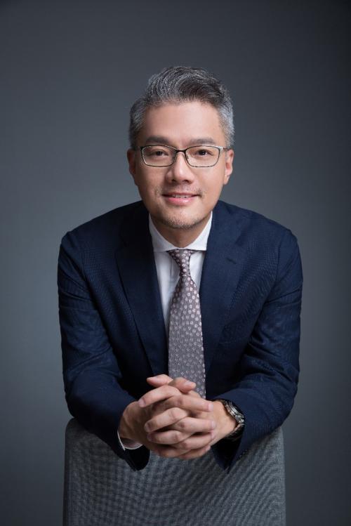 因看好内地大数据市场，李兆基家族李家诚宣布战略投资华策数科