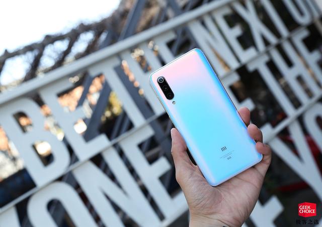 手机诞生 47 年后，人们已不再用它来打电话