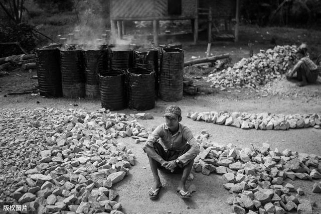 华为内部绩效管理曝光！3个人干5个人的活，拿4个人的工资！