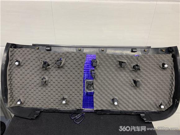 不再意会隔音效果用数据说话！特斯拉升级阿德萨天空系列整车实测