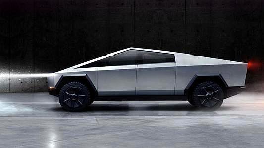 特斯拉皮卡现身上海街头，比悍马霸气，国内上市临近了？