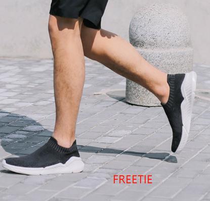 小米击穿跑鞋行业暴利！49元体验499快乐，解放西潮男：AJ不香了