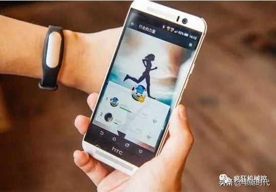 为什么手机能计算出我们行走的步数？