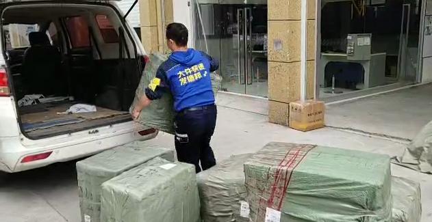 恪守预约送件底线，这德邦快递员的做法应该提倡