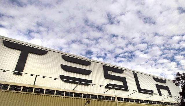 马斯克和马云牵手背后的真相，买特斯拉的时候还没到