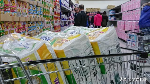 “你们放心，卫生纸管够！”京东全球售让全球华人成为卷纸富人!