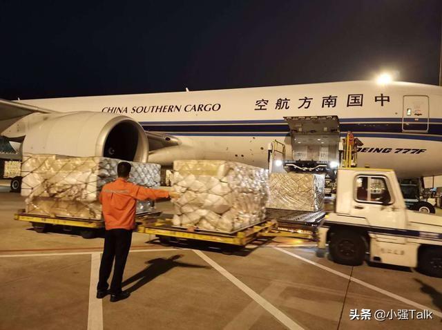 “你们放心，卫生纸管够！”京东全球售让全球华人成为卷纸富人!