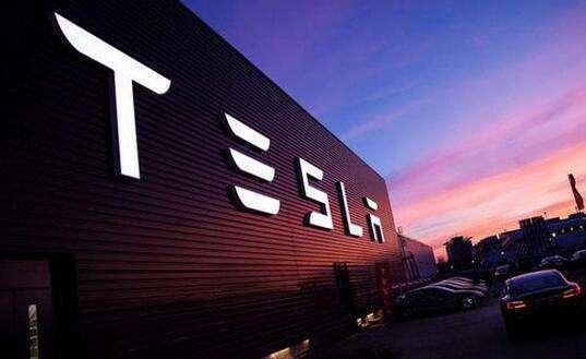 66亿新能源车国补将下发；特斯拉回应国产Model 3标准版降价；百度自动驾驶出租车全面开放