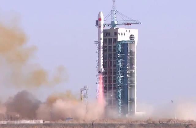 基建狂魔发力太空，撬动数万亿规模市场！多张卫星天网覆盖全球