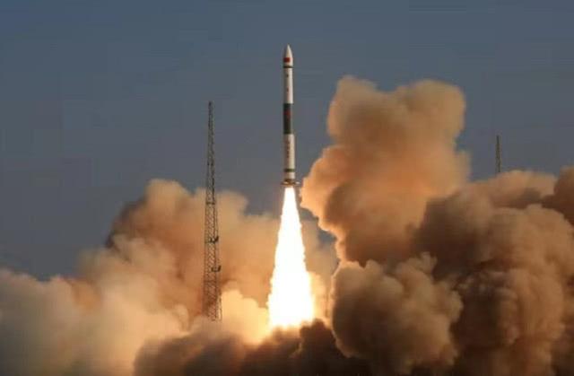 基建狂魔发力太空，撬动数万亿规模市场！多张卫星天网覆盖全球