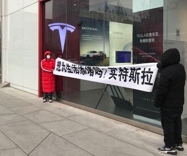 新款ES8续航大幅提升，都是纯电车型升级，为何蔚来车主就不维权