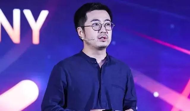 总裁夫人一声吼，阿里市值抖三抖