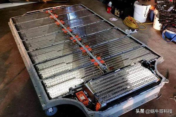 特斯拉电池新突破，电池寿命将达到 160 万公里