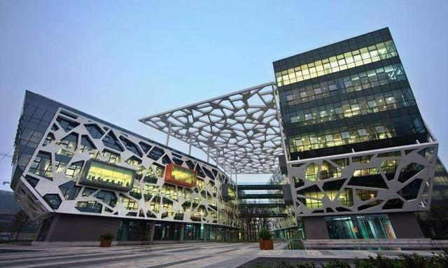 支付宝公司大楼为什么建在一个二线城市？