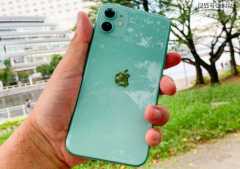 价格一致，为何有人宁愿买华为P40也不买iPhone11？