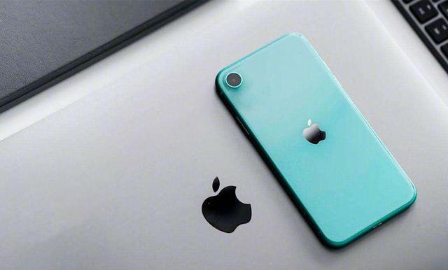 华为等安卓厂商已放弃，苹果独家领跑，iPhone 12有望出道即巅峰