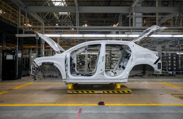 不输特斯拉，站在UNI-T背后的长安「超级工厂」