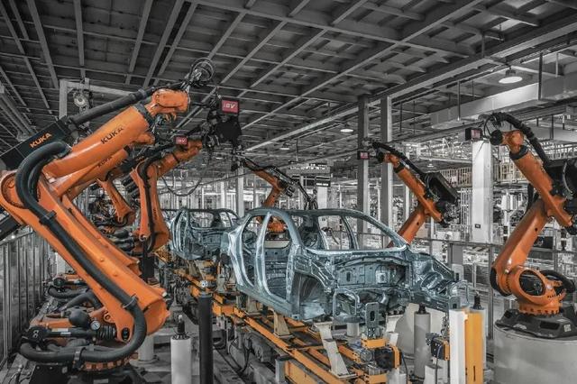 不输特斯拉，站在UNI-T背后的长安「超级工厂」