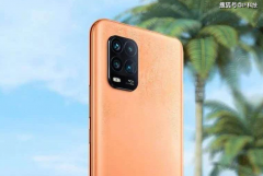 小米新机再次出现低俗营销，常程：50倍变焦拍女生宿舍，拍裤裆开裂