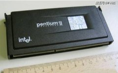 你用过的第一款 CPU是什么，哪一年的？