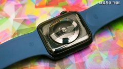 为什么有的年轻人舍得买七八千的手机，舍不得买两千多的手表？