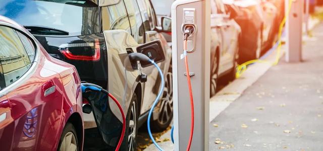 马斯克“终结BBA”的豪言是否开始实现？