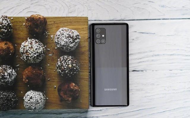 告别神盾，三星联手汇顶科技发布首款屏下指纹手机