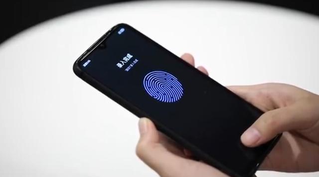 LCD屏幕手机指纹识别连接突破，红米、华为哪家技术更强？