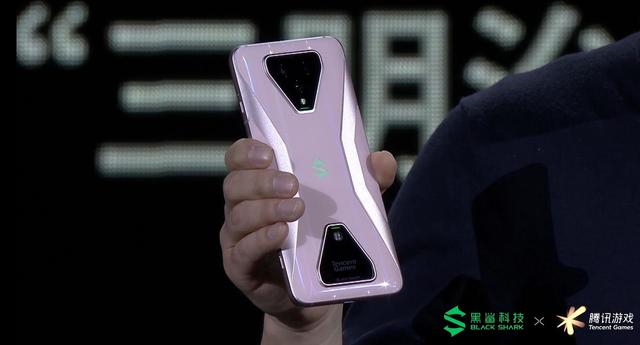 代言“飞科”？黑鲨游戏手机3发布，剃须刀相机造型抢眼