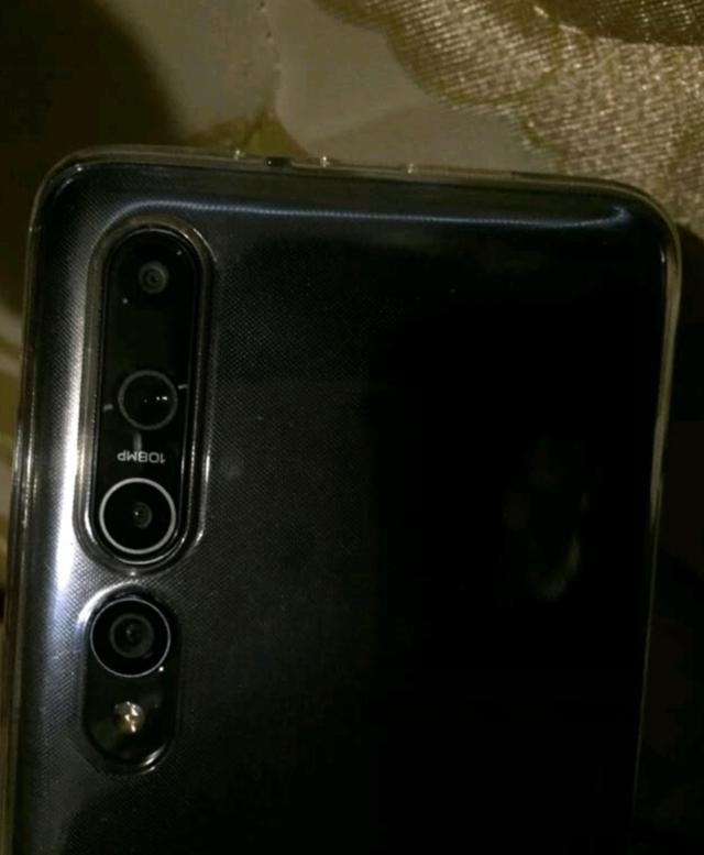 1亿像素变8亿？小米10摄像头翻车，网友：终究走错了方向