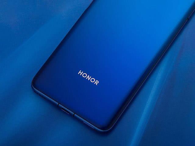 荣耀X10改用麒麟720？6400万四摄+大电池，价格让粉丝惊喜！