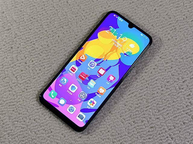 华为虽好但别乱买，这3款才是低价高配，性价比极高适合学生党！