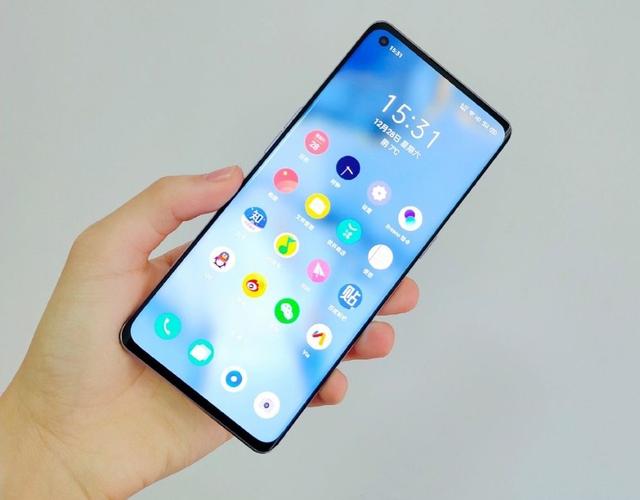QHD+120Hz分辨率，OPPO Find X2屏幕信息曝光