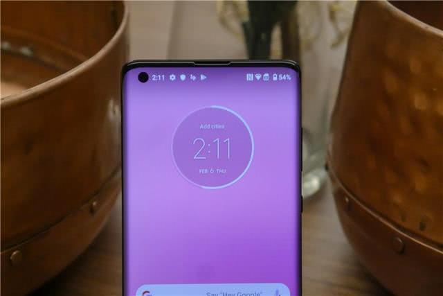 全球首款90Hz瀑布屏！骁龙865+一亿像素，摩托罗拉王者归来？