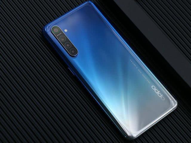 OPPO不再低调！骁龙730G+128G+30W，4G手机降至真香价