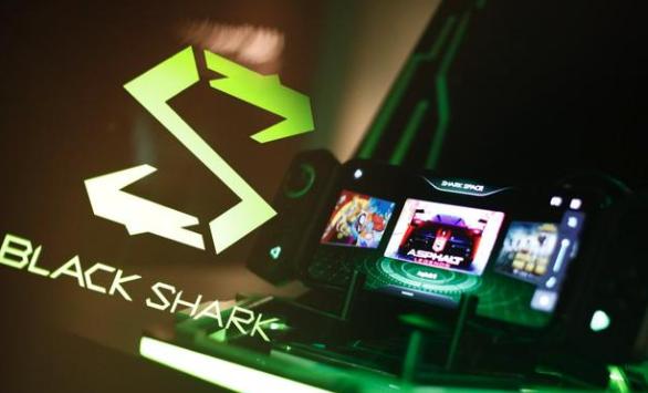 12GB运存还不够！黑鲨游戏手机3 5G曝光：16GB大运存