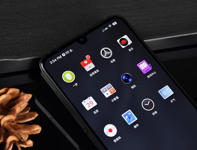 设计新颖、性能出众，坚果 Pro3这款手机为何还是不受欢迎？