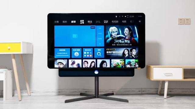 如果你家的电视还不能旋转，是时候换一台了！