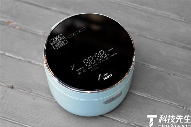 定位“轻生活”状态的年轻人：TOKIT智能电饭煲开箱