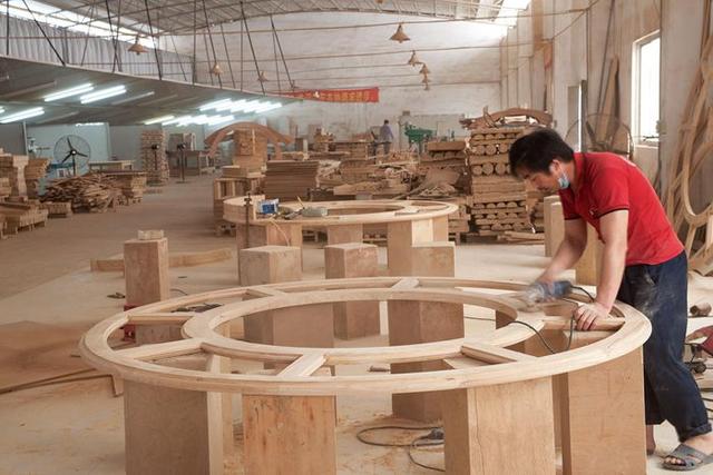 和260万人一起看了场县长直播，终于明白为什么拼多多这么便宜