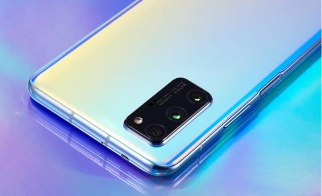 这才是5G真香机？麒麟820+矩阵四摄，荣耀10X售价让人惊喜！