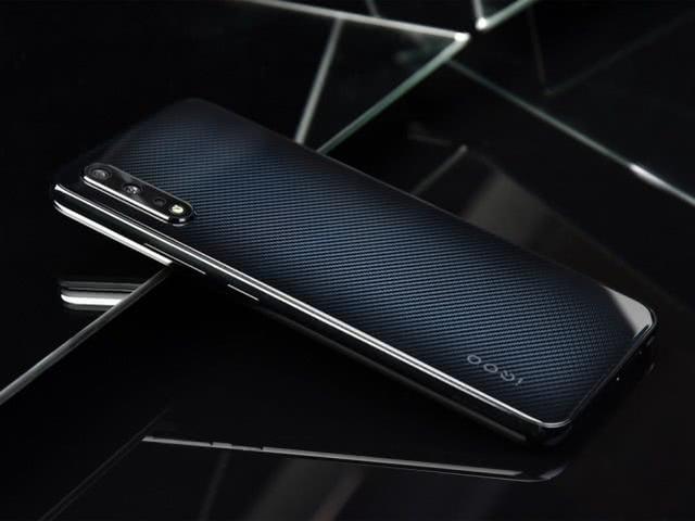 vivo全面发力，骁龙865+120Hz新机将至，想买红米请再等等！