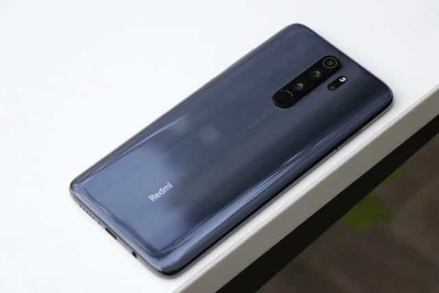 再用3年也不过时！6400万四摄+液冷散热，最香千元机终于清仓！