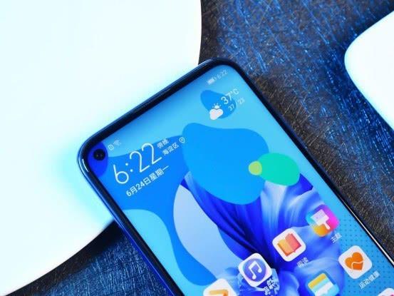 不值得入手的华为手机，麒麟710卖到1799元，买了必吃暗亏！