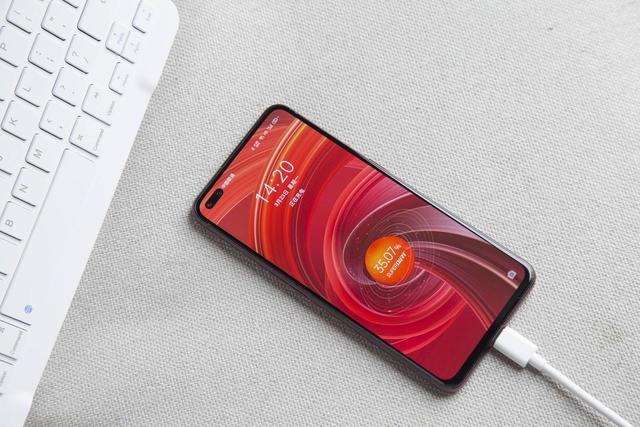 全系90Hz屏+65W超闪！realme真我X50 Pro刷新2020旗舰新门槛