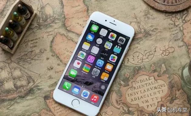 寿命最长iPhone：至今不卡顿，全球销量超2.7亿台，库克很头疼