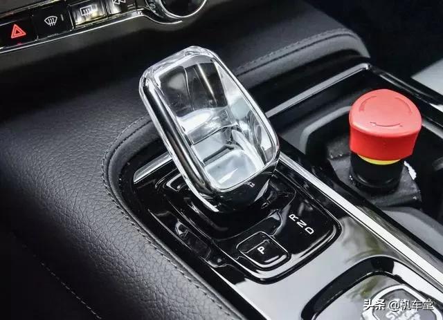 李书福打造国产“科迈罗”：600马力零百4.2s，与保时捷911同级别