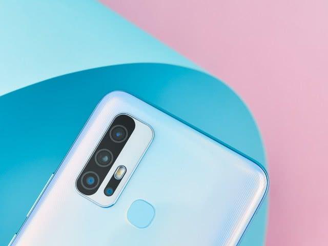 两千元能买啥手机？骁龙765G+44W+大电池，5G入门新标杆！